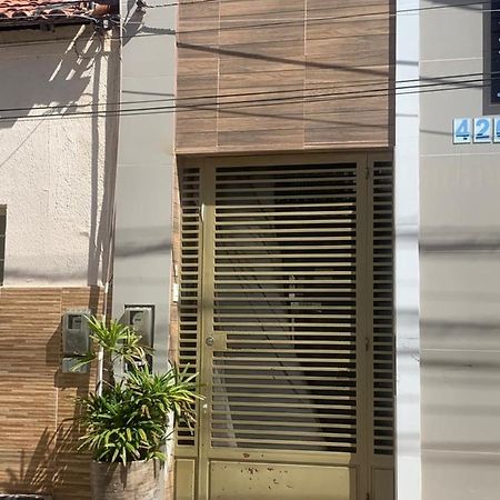 Casa Compartilhada Com Quartos Individuais Juàzeiro Eksteriør bilde